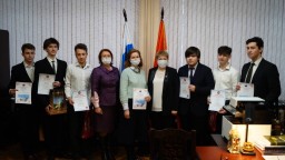 Награждение победителей и призеров регионального конкурса мультимедийных проектов. Награждение победителей и призеров регионального конкурса мультимедийных проектов.